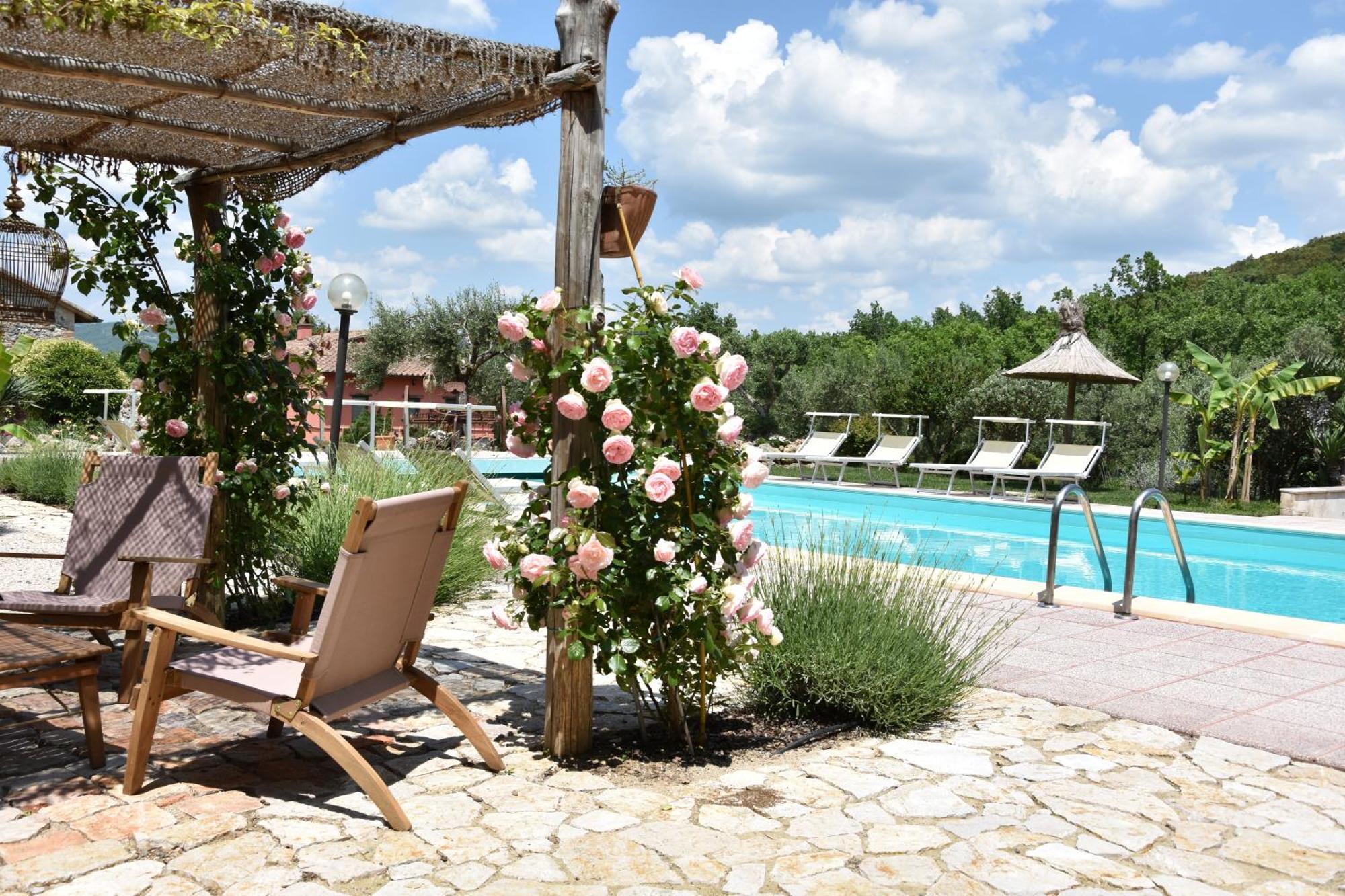 Le Case Di Lisetta Holiday Homes コルチャーノ エクステリア 写真