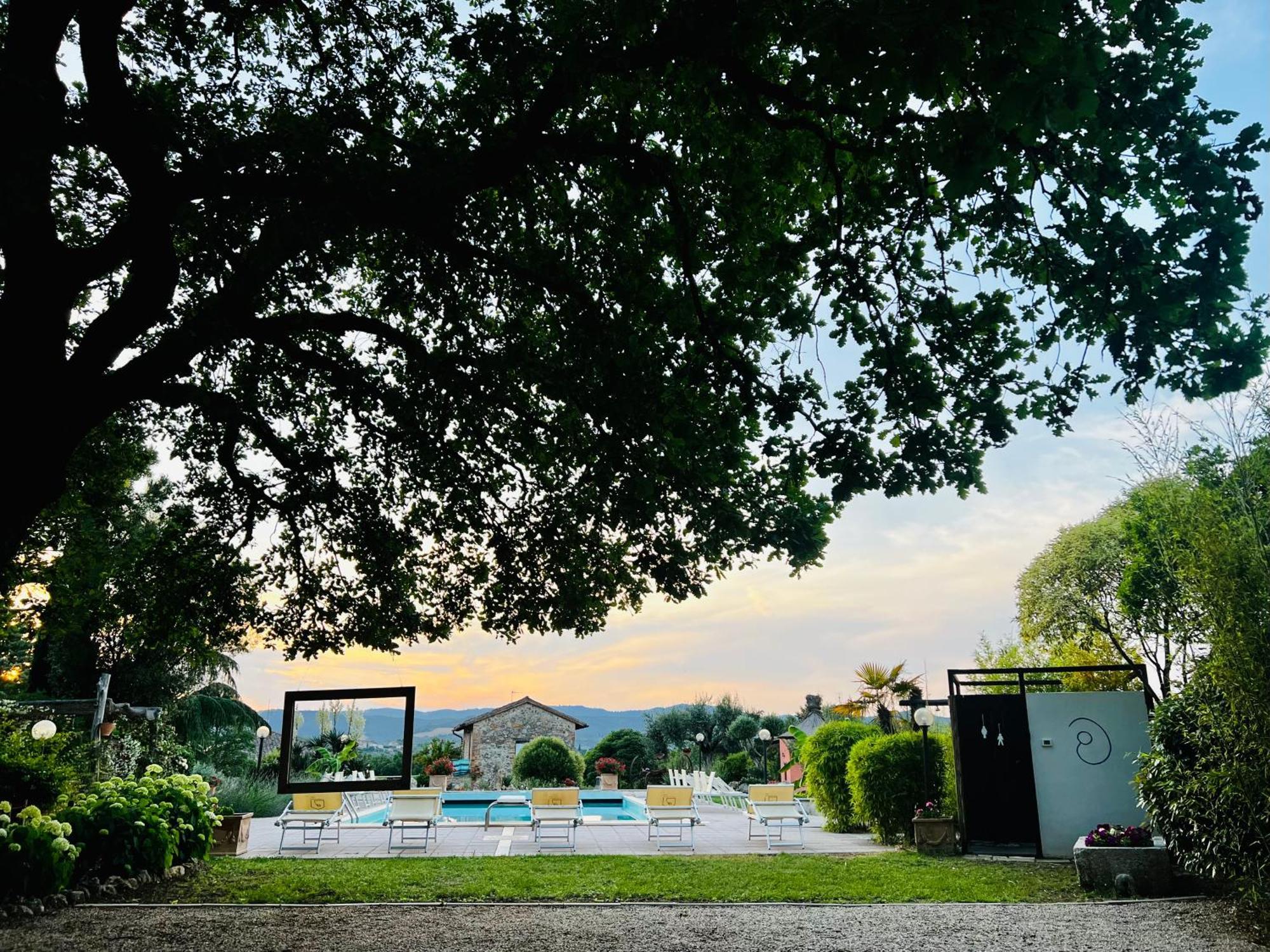 Le Case Di Lisetta Holiday Homes コルチャーノ エクステリア 写真